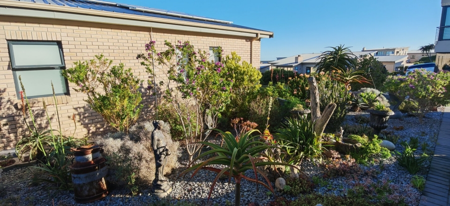 3 Bedroom Property for Sale in Dana Bay Western Cape